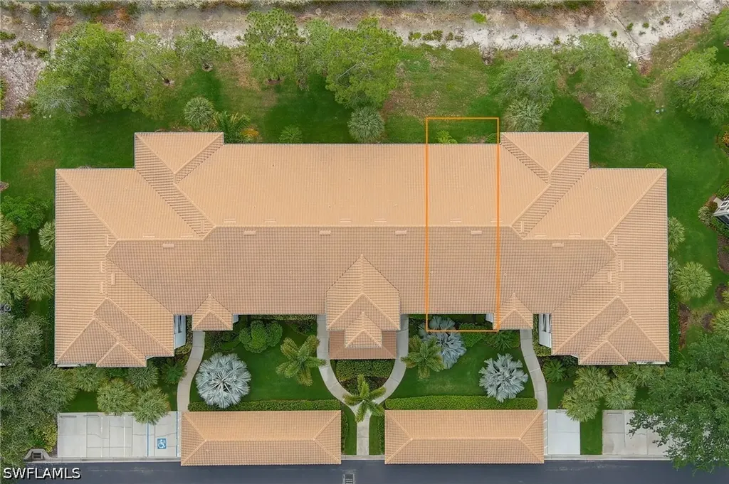 8247 Parkstone Place Naples FL 34120