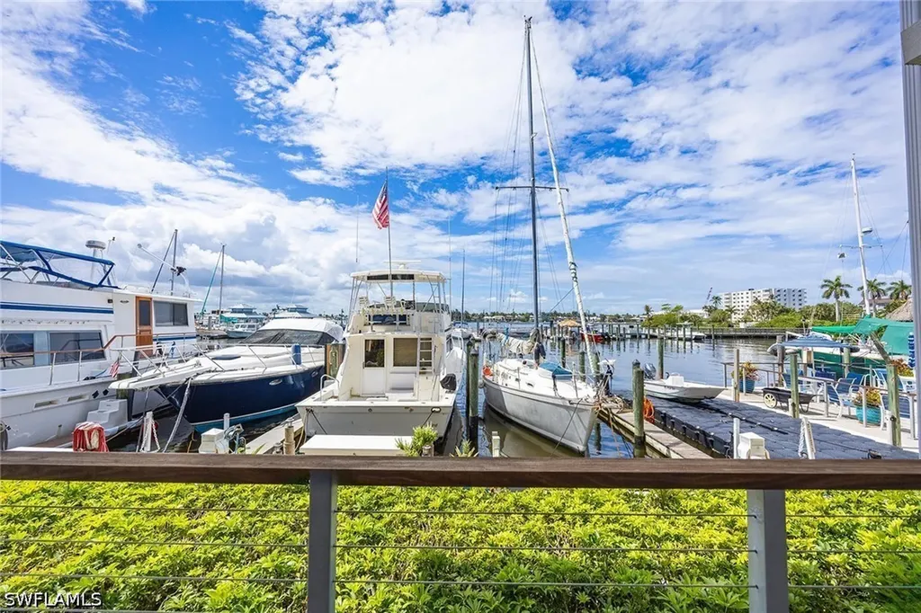 900 Broad Avenue S Naples FL 34102