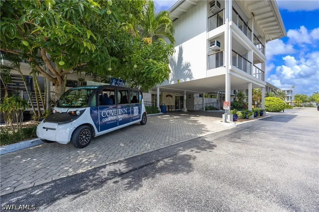 900 Broad Avenue S Naples FL 34102
