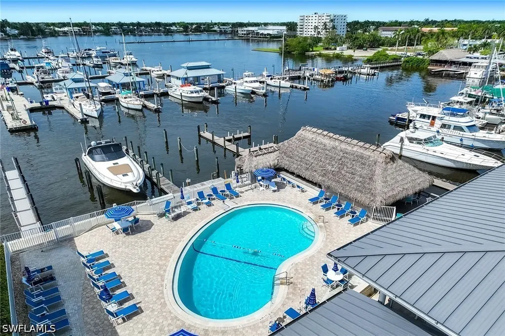 900 Broad Avenue S Naples FL 34102