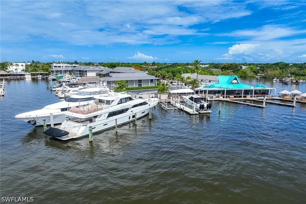 900 Broad Avenue S Naples FL 34102