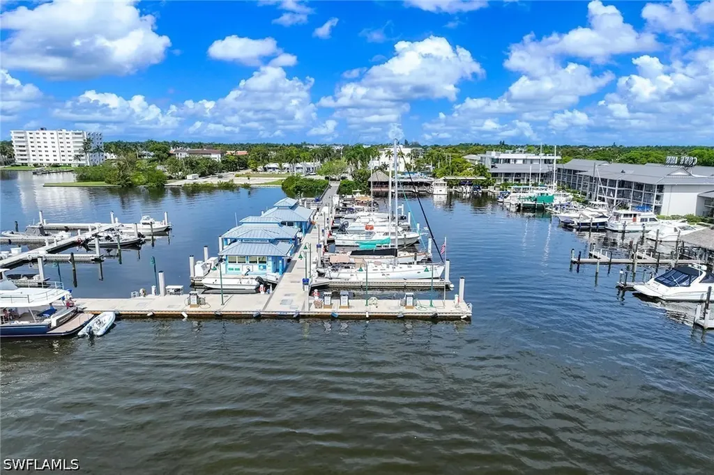 900 Broad Avenue S Naples FL 34102