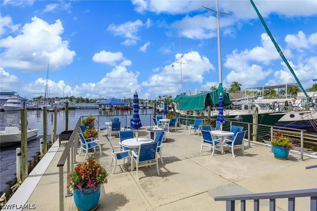 900 Broad Avenue S Naples FL 34102