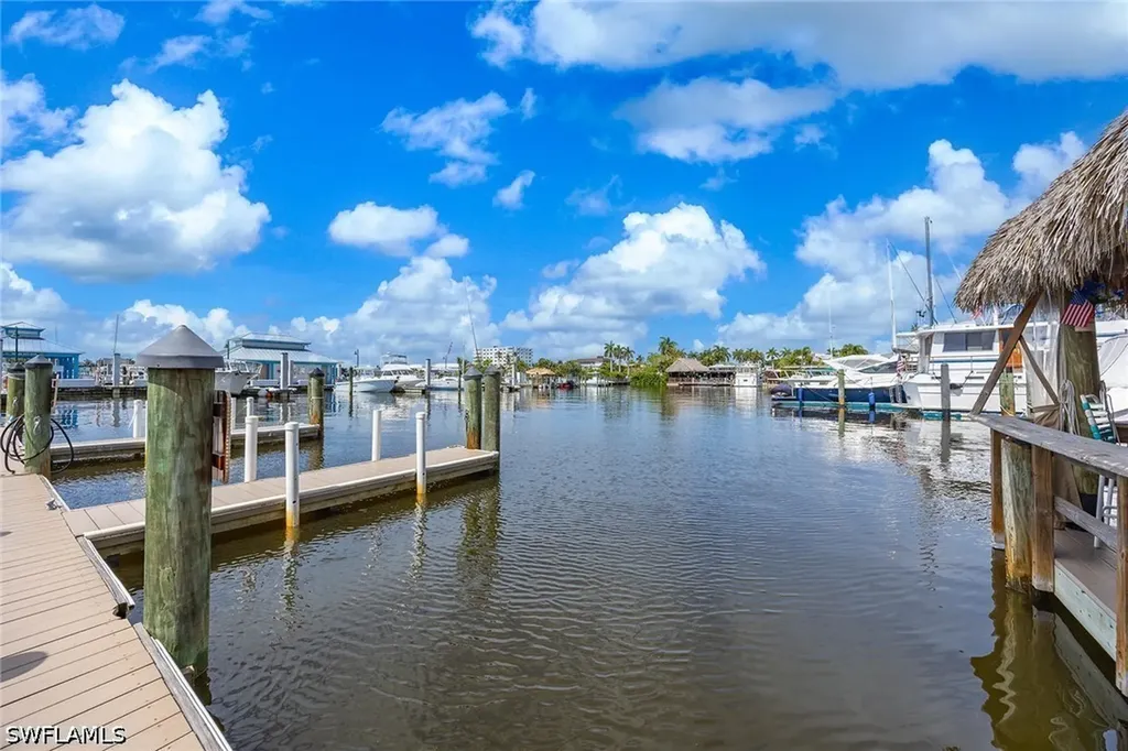 900 Broad Avenue S Naples FL 34102