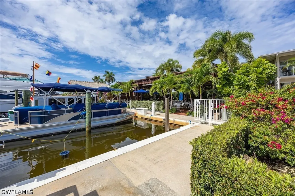 900 Broad Avenue S Naples FL 34102