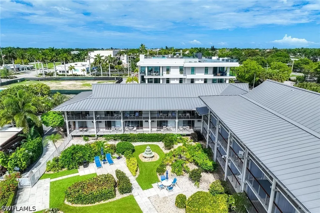 900 Broad Avenue S Naples FL 34102