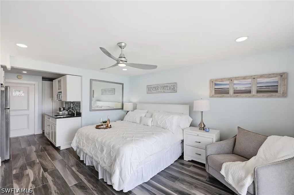 900 Broad Avenue S Naples FL 34102