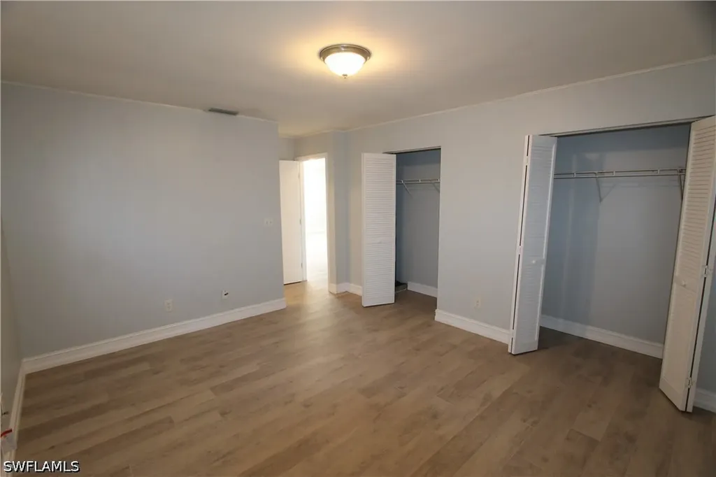 2445 Thomasson Drive Naples FL 34112