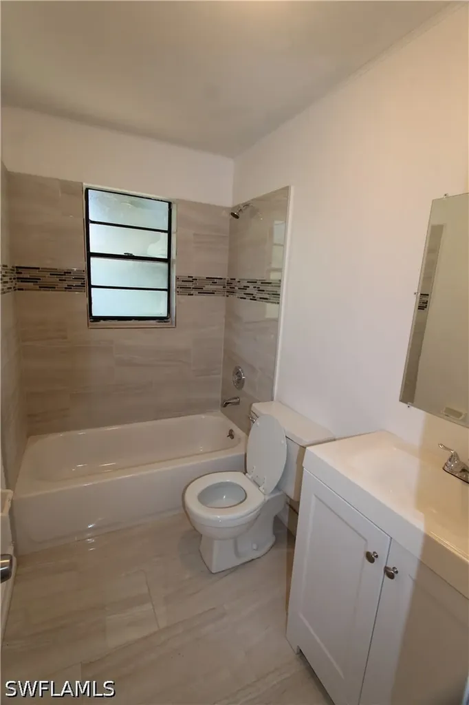 2445 Thomasson Drive Naples FL 34112