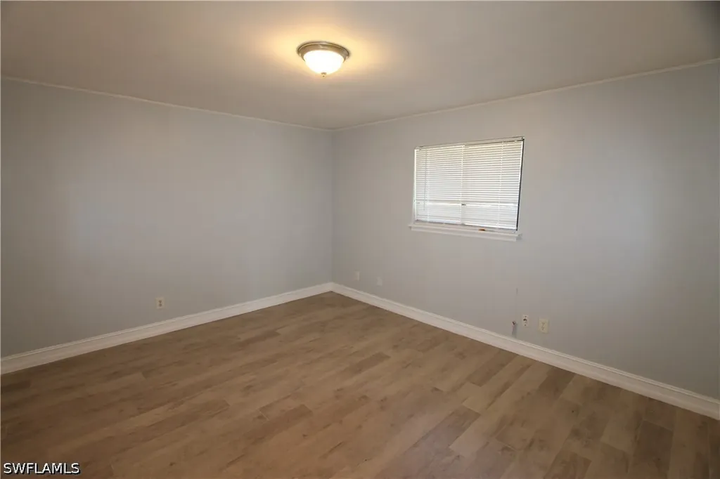 2445 Thomasson Drive Naples FL 34112