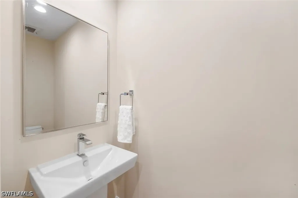 1135 3rd Avenue S Naples FL 34102