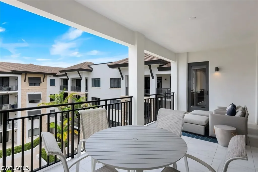 1135 3rd Avenue S Naples FL 34102