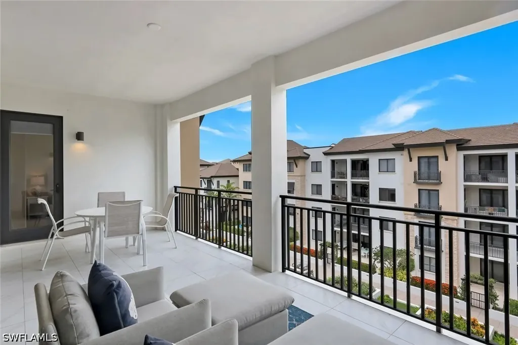1135 3rd Avenue S Naples FL 34102