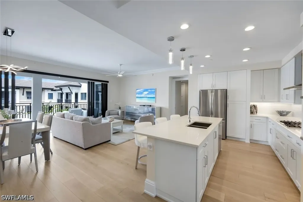1135 3rd Avenue S Naples FL 34102