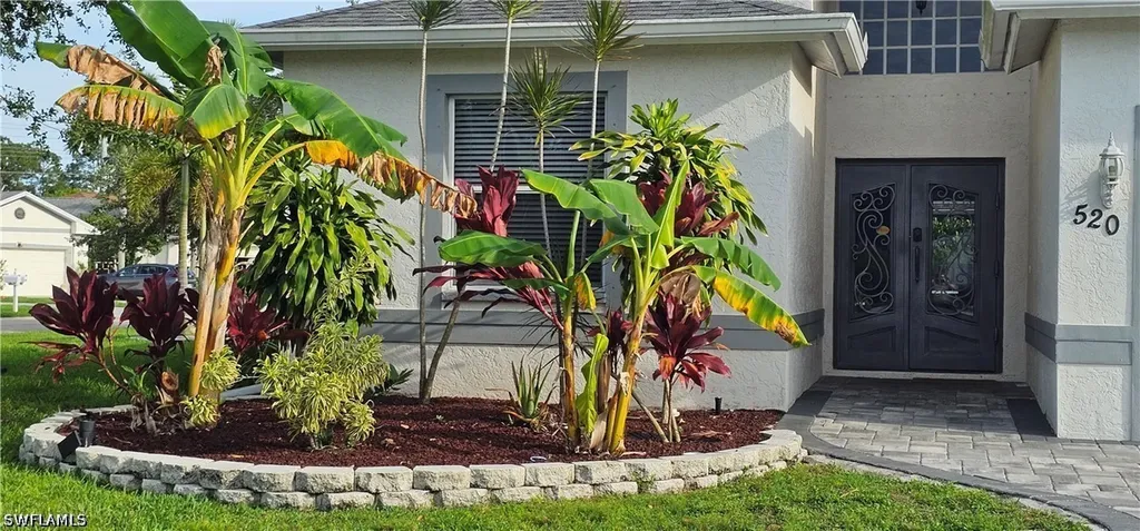 520 Crossfield Circle Naples FL 34104