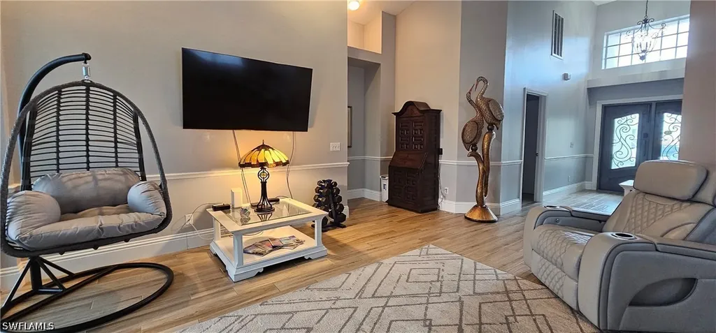 520 Crossfield Circle Naples FL 34104