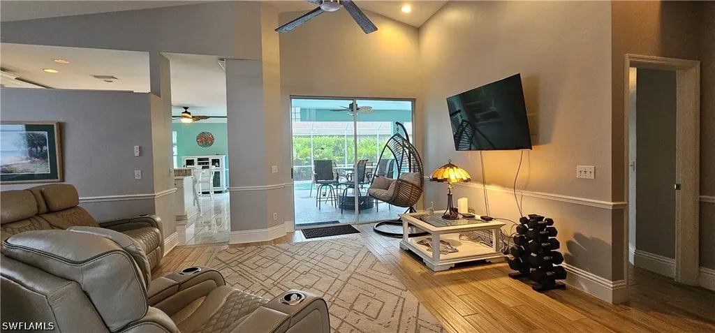 520 Crossfield Circle Naples FL 34104