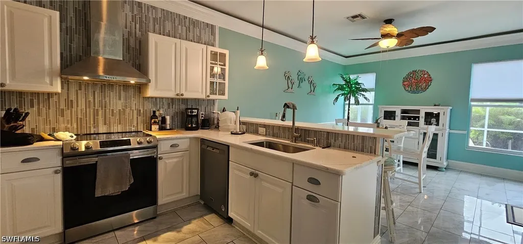 520 Crossfield Circle Naples FL 34104