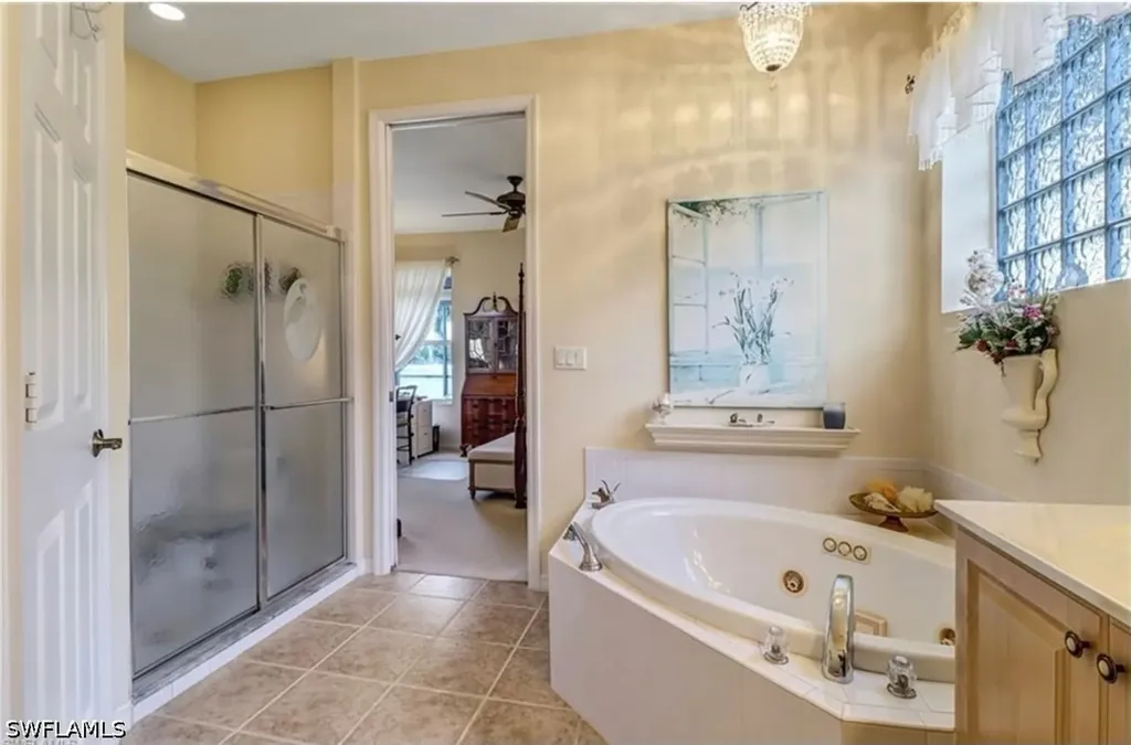 1041 Jardin Drive Naples FL 34104