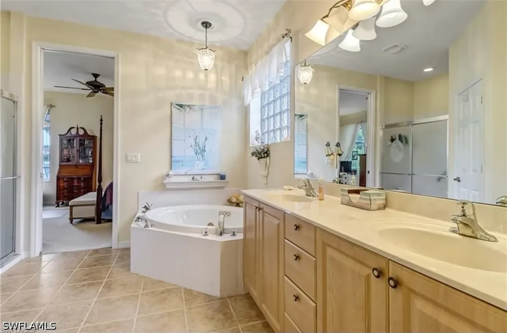 1041 Jardin Drive Naples FL 34104