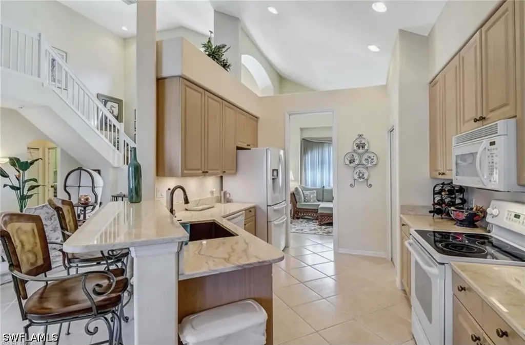 1041 Jardin Drive Naples FL 34104