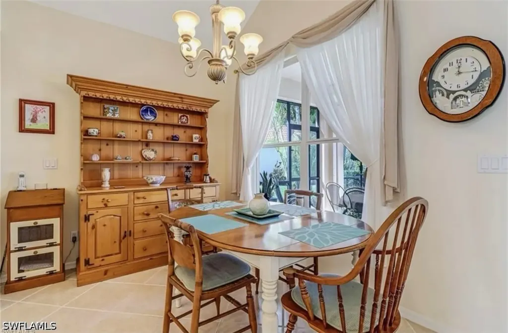 1041 Jardin Drive Naples FL 34104
