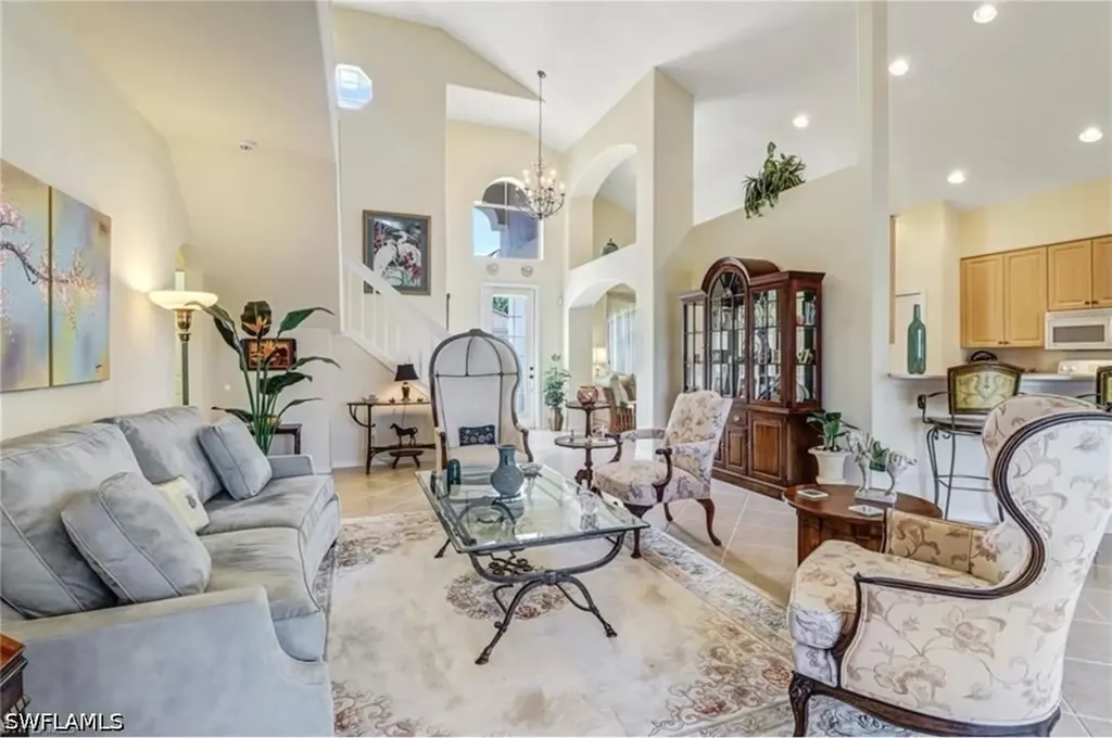 1041 Jardin Drive Naples FL 34104