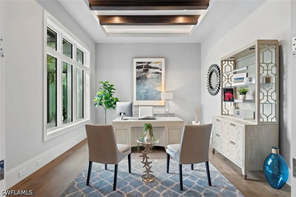 541 Whispering Pine Court Naples FL 34103