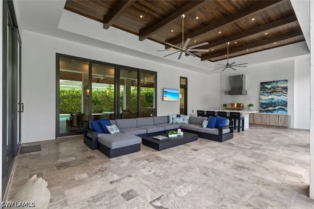 541 Whispering Pine Court Naples FL 34103