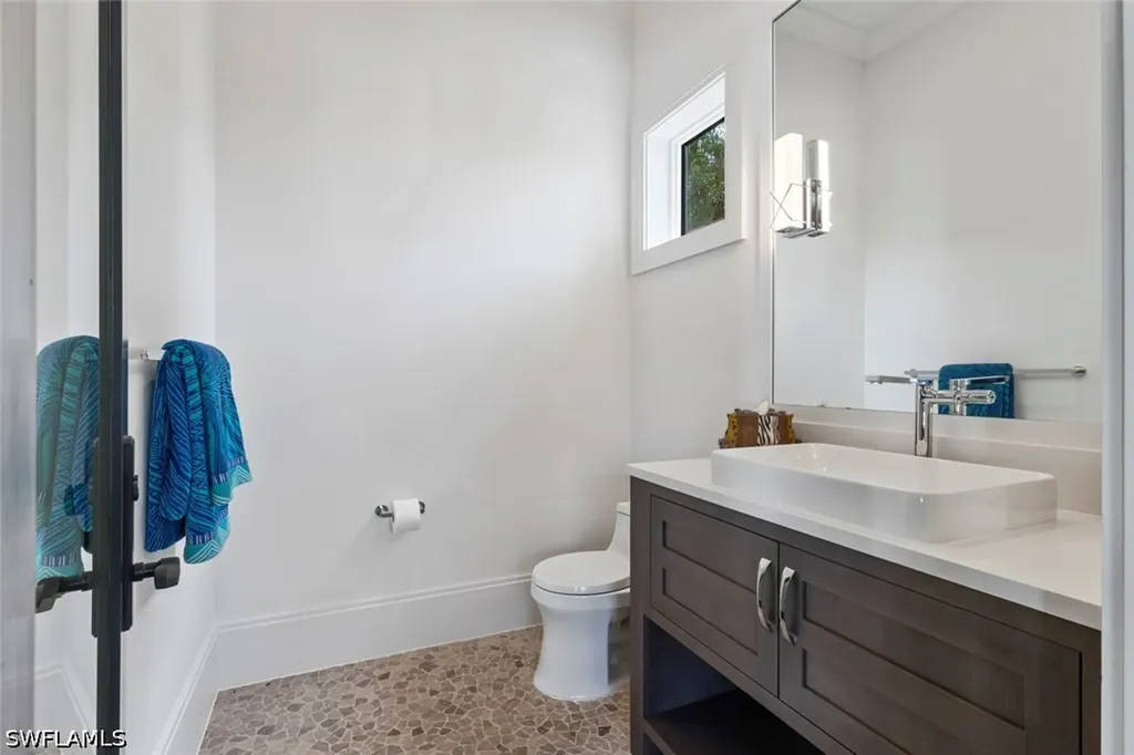 541 Whispering Pine Court Naples FL 34103
