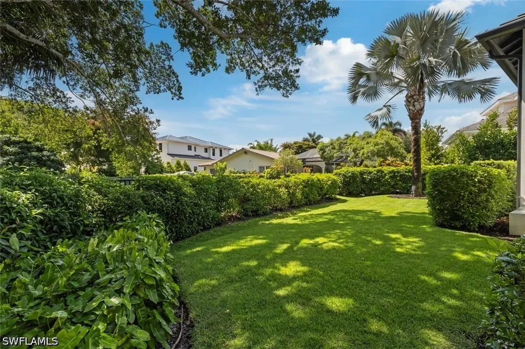 541 Whispering Pine Court Naples FL 34103