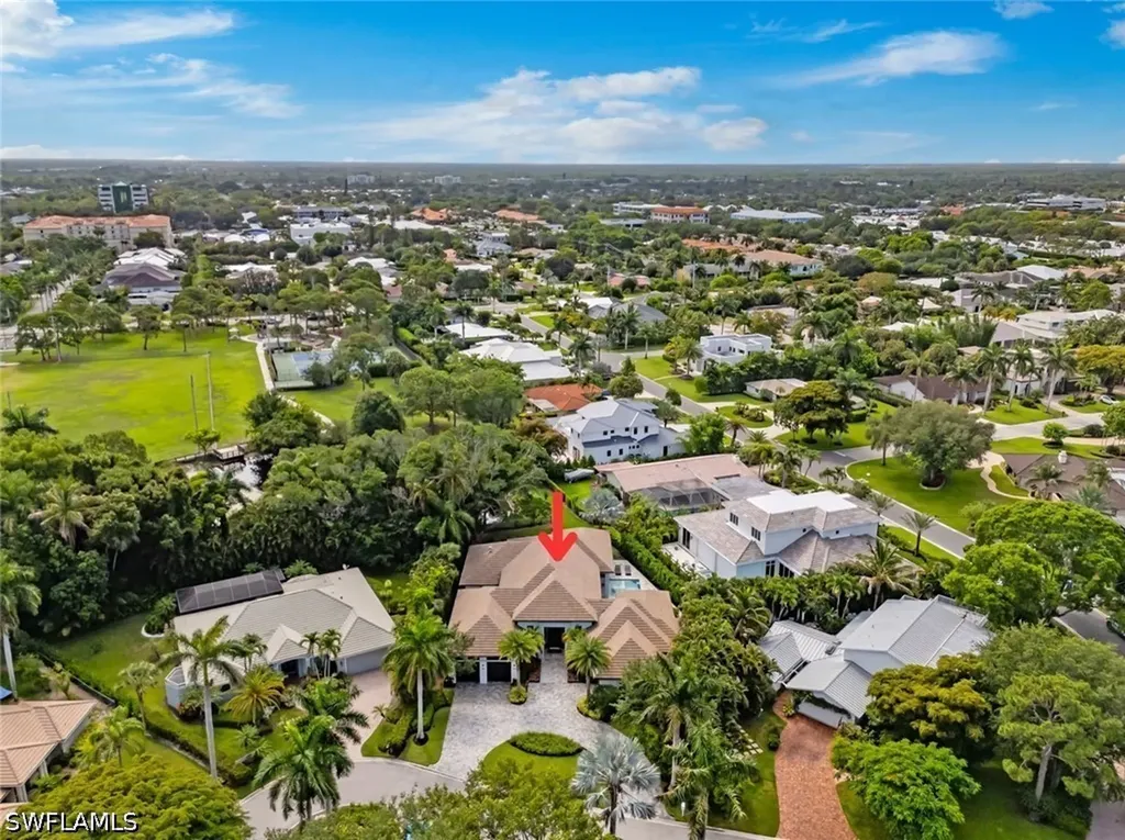 541 Whispering Pine Court Naples FL 34103