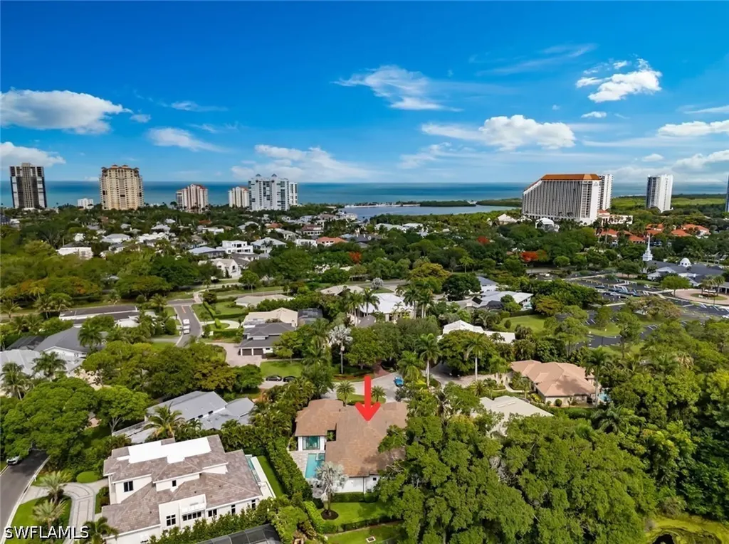 541 Whispering Pine Court Naples FL 34103