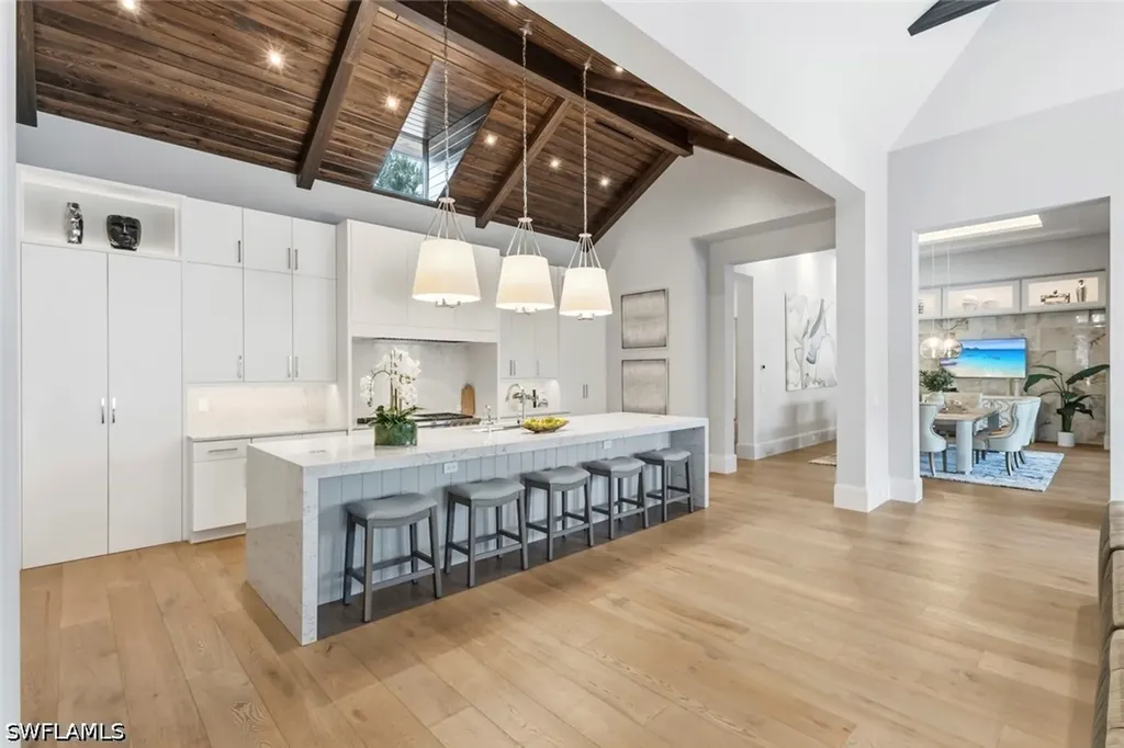 541 Whispering Pine Court Naples FL 34103