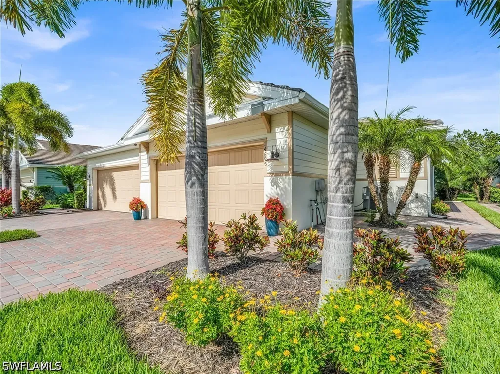 14695 Edgewater Circle Naples FL 34114