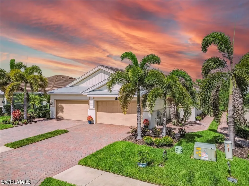 14695 Edgewater Circle Naples FL 34114