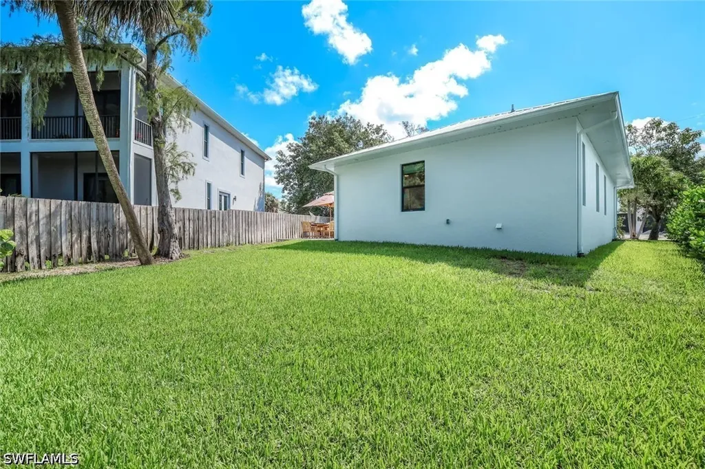 3980 Full Moon Court Naples FL 34112