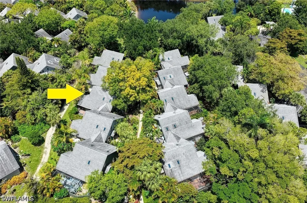 1325 Solana Road Naples FL 34103