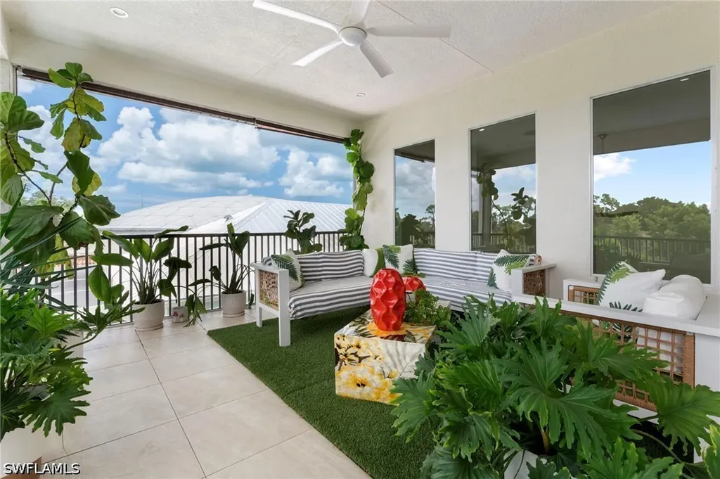 158 Cambria Lane Naples FL 34112