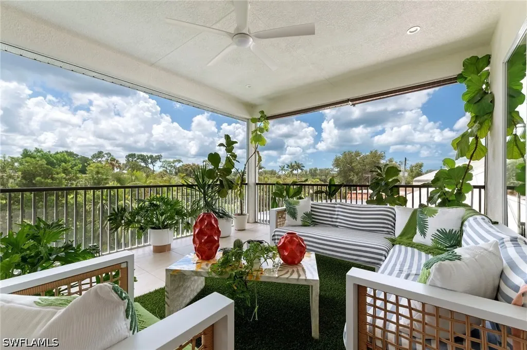 158 Cambria Lane Naples FL 34112