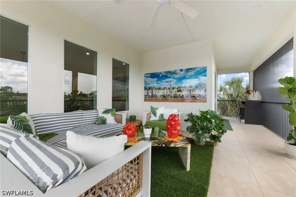 158 Cambria Lane Naples FL 34112