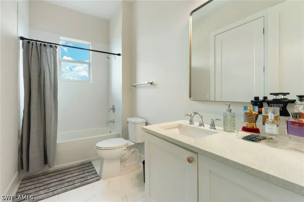 158 Cambria Lane Naples FL 34112