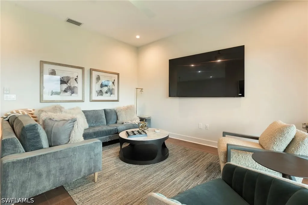 158 Cambria Lane Naples FL 34112