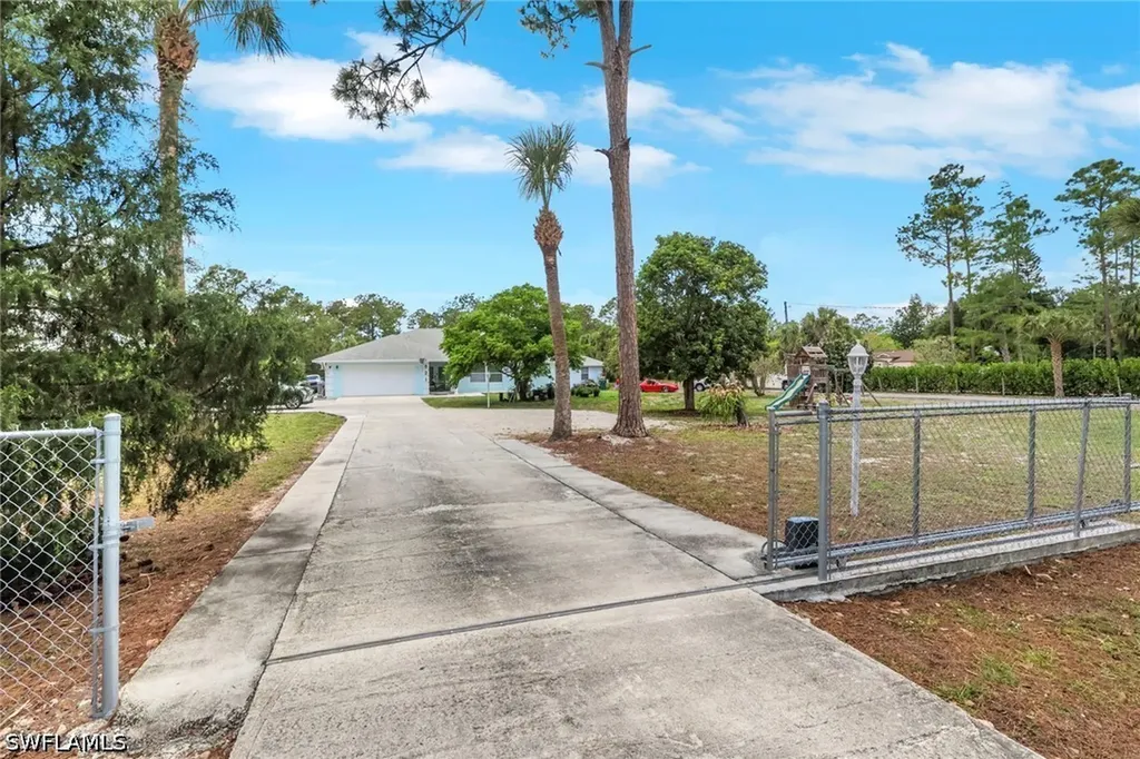 Naples FL, 521 31ST Street SW