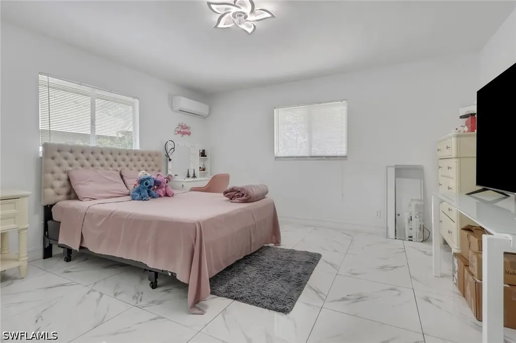 521 31st Street SW Naples FL 34117