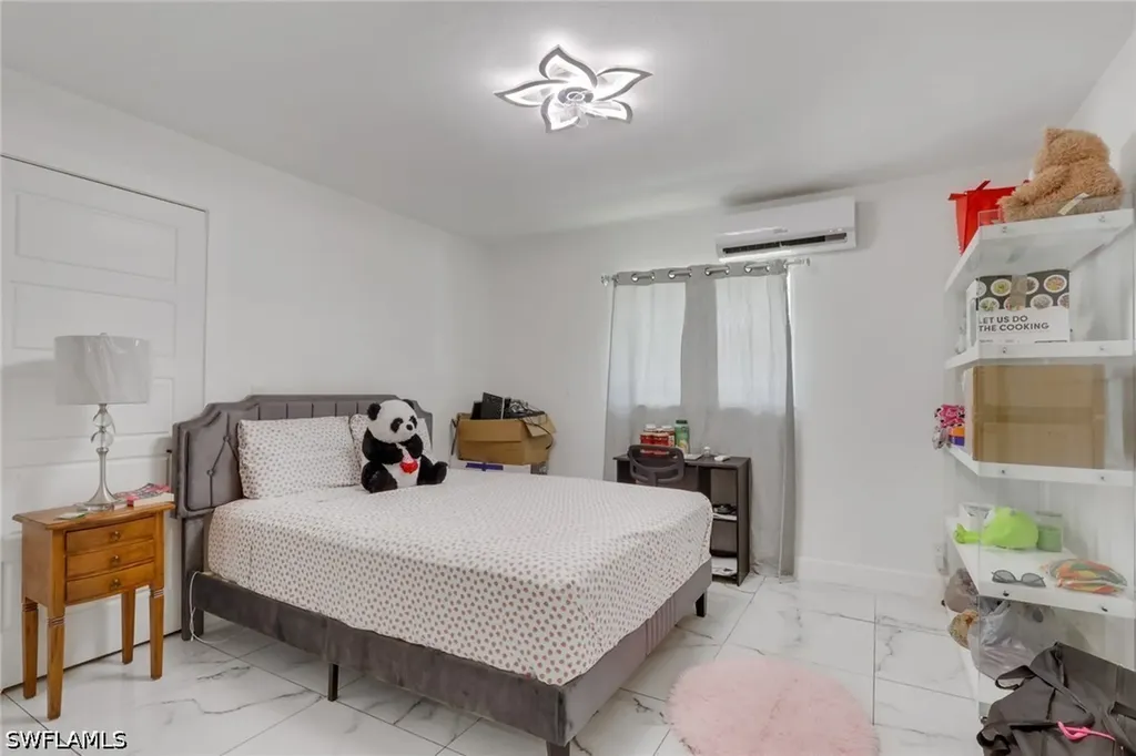 521 31st Street SW Naples FL 34117