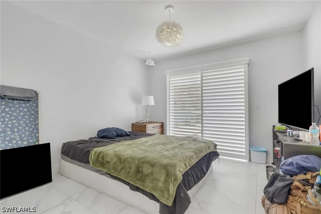 521 31st Street SW Naples FL 34117