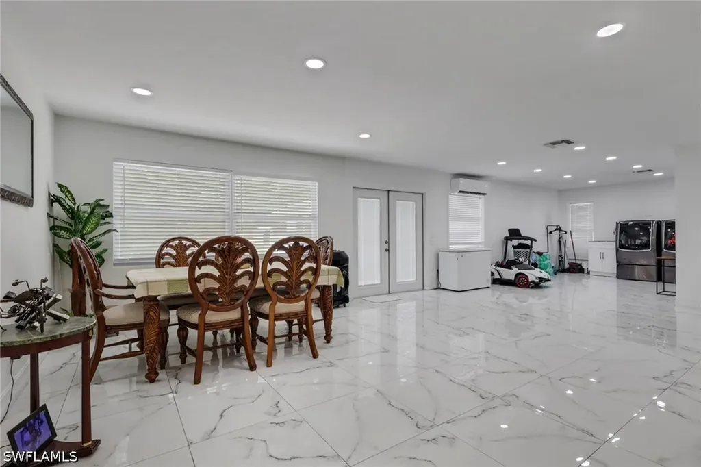 521 31st Street SW Naples FL 34117