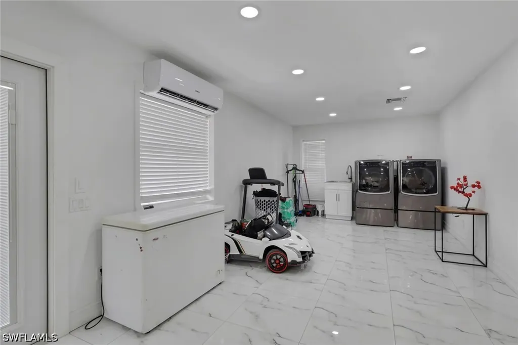 521 31st Street SW Naples FL 34117