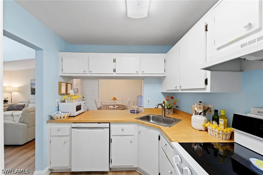 9970 Sailview Court Fort Myers FL 33905
